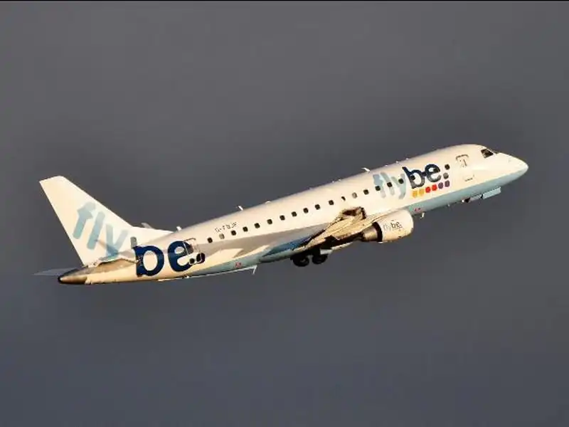 Điểm danh 10 hãng hàng không giá rẻ an toàn nhất thế giới 11 wanderlust-tips-diem-danh-10-hang-hang-khong-gia-re-an-toan-nhat-the-gioi-7