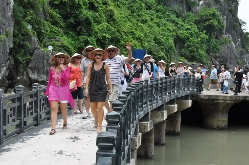 wanderlust-tips-diem-lai-nhung-chinh-sach-du-lich-noi-bat-2016-1