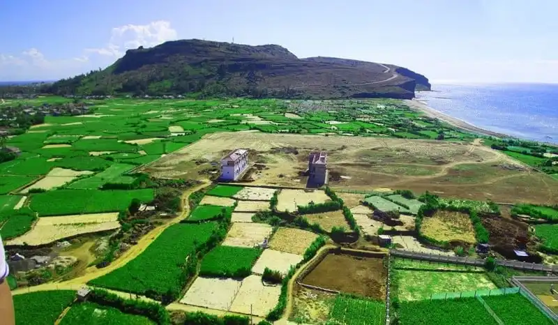 Kinh nghiệm du lịch Quảng Ngãi từ A đến Z 8 wanderlust-tips-kinh-nghiem-du-lich-quang-ngai-tu-a-den-z-1