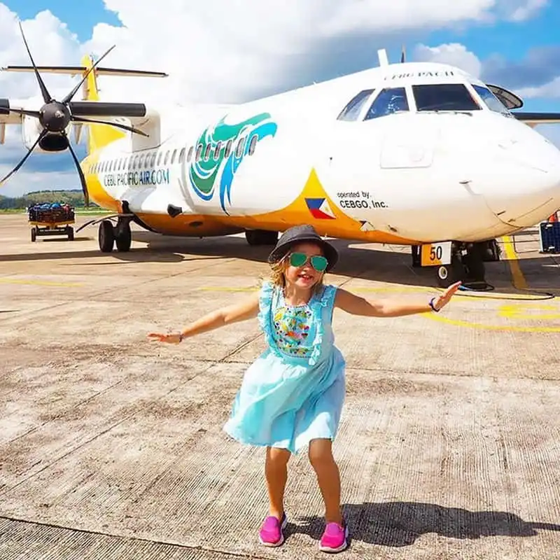 wanderlust-tips-nguoi-me-bo-viec-de-cung-con-gai-5-tuoi-du-lich-khap-the-gioi-12