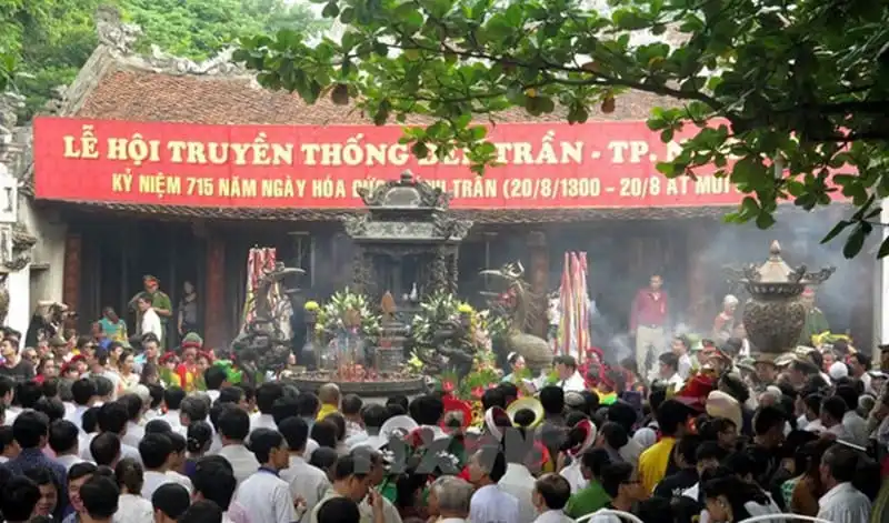 Sẽ phát ấn sớm trong lễ hội đền Trần 2017 5 wanderlust-tips-se-phat-an-som-trong-le-hoi-den-tran-2017-1