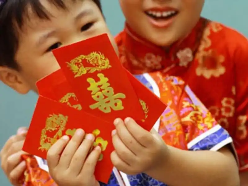 wanderlust-tips-su-khac-biet-thu-vi-trong-tuc-li-xi-o-cac-nuoc-chau-a-3