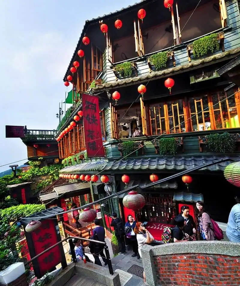 Cuốn hút làng cổ Cửu Phần ngày mưa bay 8 wanderlust-tips-ve-dep-lang-co-cuu-phan-dai-loan-ngay-co-mua-bay-4