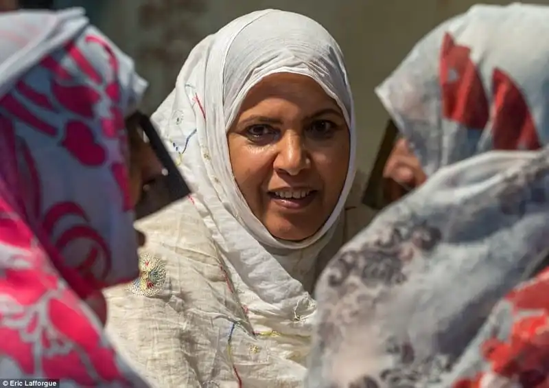 wanderlust-tips-y-nghia-an-sau-chiec-mat-na-ky-la-cua-nguoi-phu-nu-iran-19