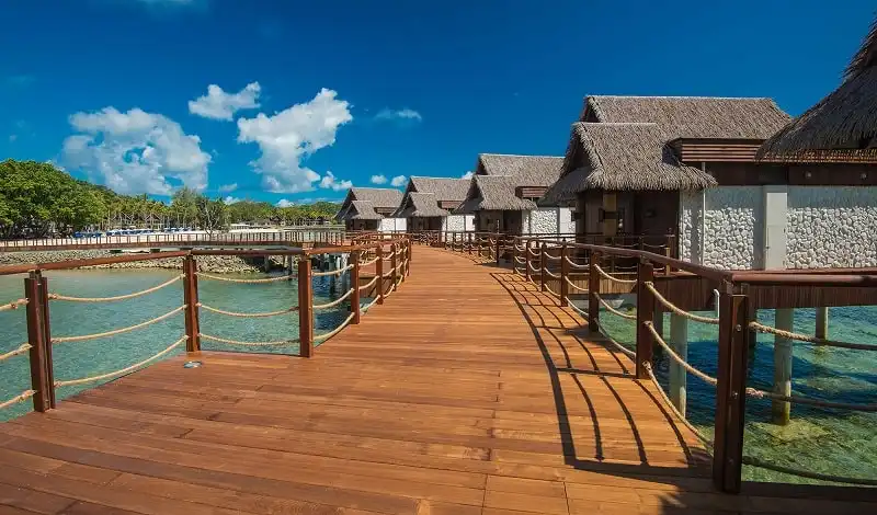 wanderlust_tips-Palau-nham-den-nhung-du-khach-giau-co-3