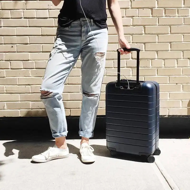 7 phụ kiện công nghệ không thể thiếu trong chuyến du lịch nước ngoài 6 wanderlust_tips_11_phu_kien_cong_nghe_chuyen_du_lich_nuoc_ngoai_2