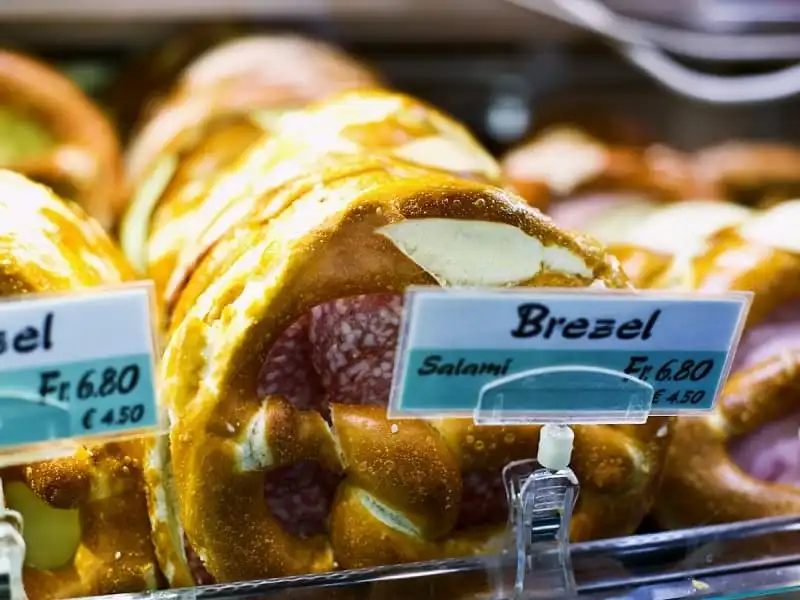 wanderlust_tips_20_mon_an_duong_pho_nen_thu_o_chau_au_4