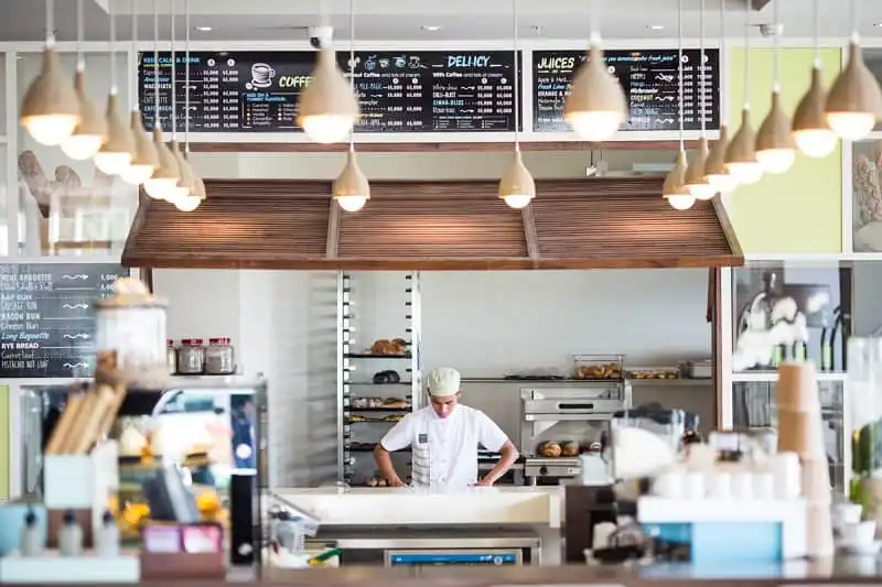 wanderlust_tips_A-La-Carte-Da-Nang-Beach-Mua-le-hoi-mua-yeu-thuong- (2)