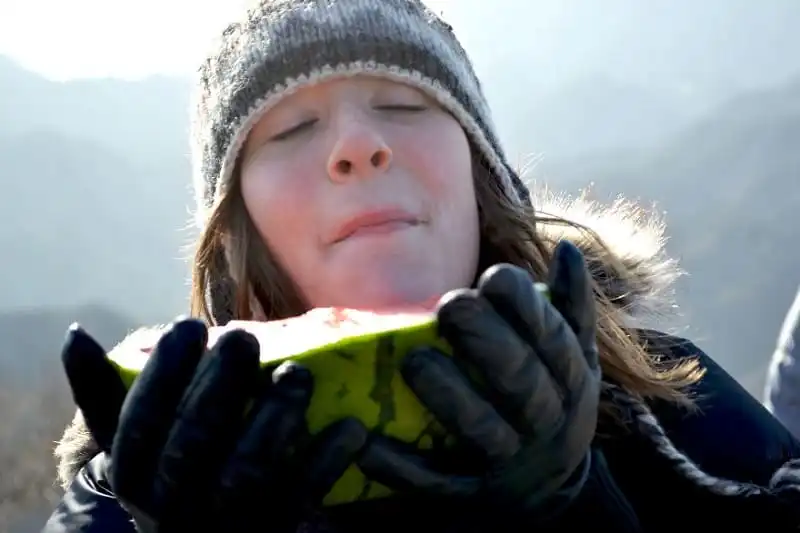 Thú vị bộ ảnh dưa hấu ở khắp nơi trên thế giới 9 wanderlust_tips_bo_anh_dua_hau_5