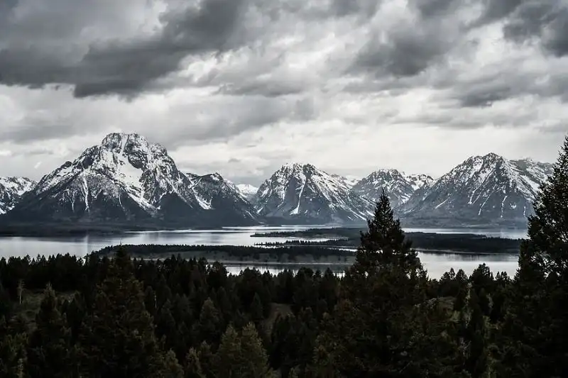 wanderlust_tips_du_lich_the_gioi_suot_18_thang_1