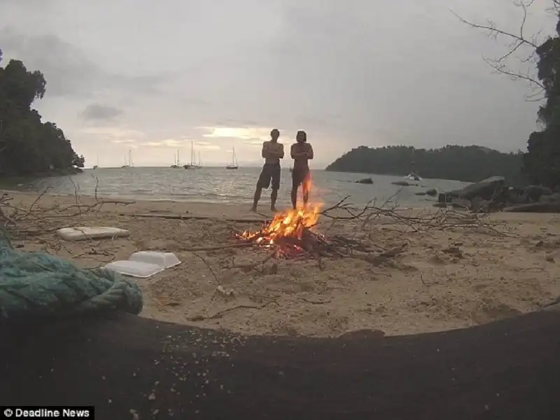 Gặp gỡ người đàn ông đi 846 ngày từ Sydney tới London 12 wanderlust_tips_gap_go_nguoi_dan_ong_di_bo_tu_sydney_den_anh_11