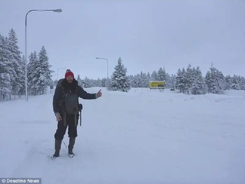 Gặp gỡ người đàn ông đi 846 ngày từ Sydney tới London 9 wanderlust_tips_gap_go_nguoi_dan_ong_di_bo_tu_sydney_den_anh_5