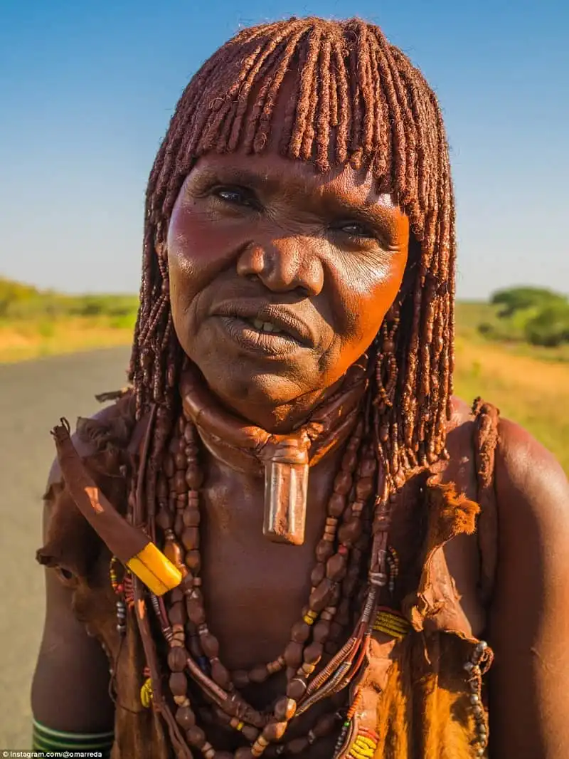 wanderlust_tips_phu-nu-tho-dan-Ethiopia- (1)