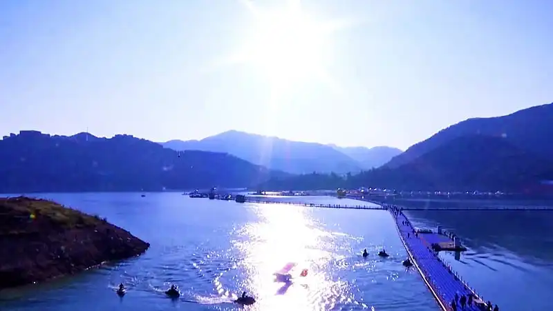 wanderlust_tips_tuyen_di_bo_khong_lo_tren_mat_nuoc_2