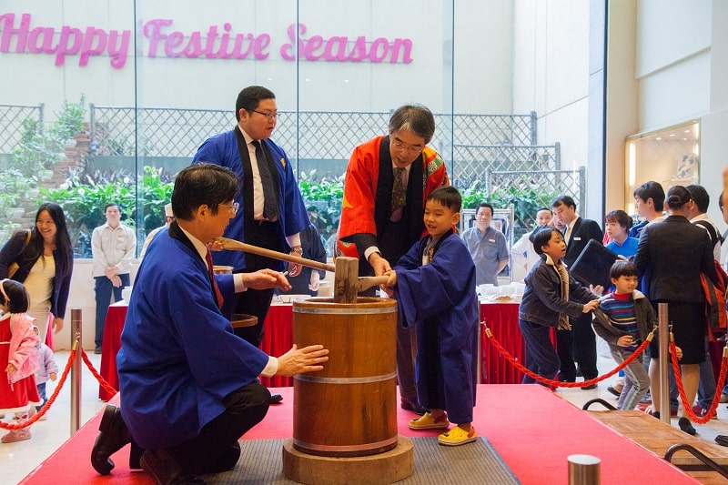 Lễ giã bánh dày 2017 – nghi lễ chào năm mới truyền thống Nhật Bản