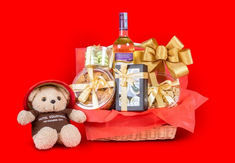 Trao gửi thành ý – thắt chặt tâm giao với giỏ quà Tết Equatorial Ho Chi Minh