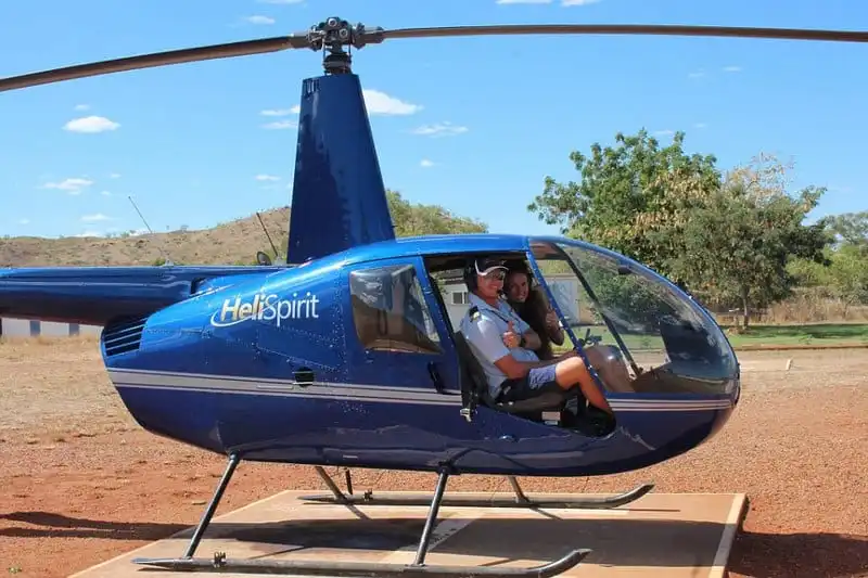 Wanderlust_tips_Co-gai-xin-di-nho-de-du-lich-mot-minh-suot-44000dam-2