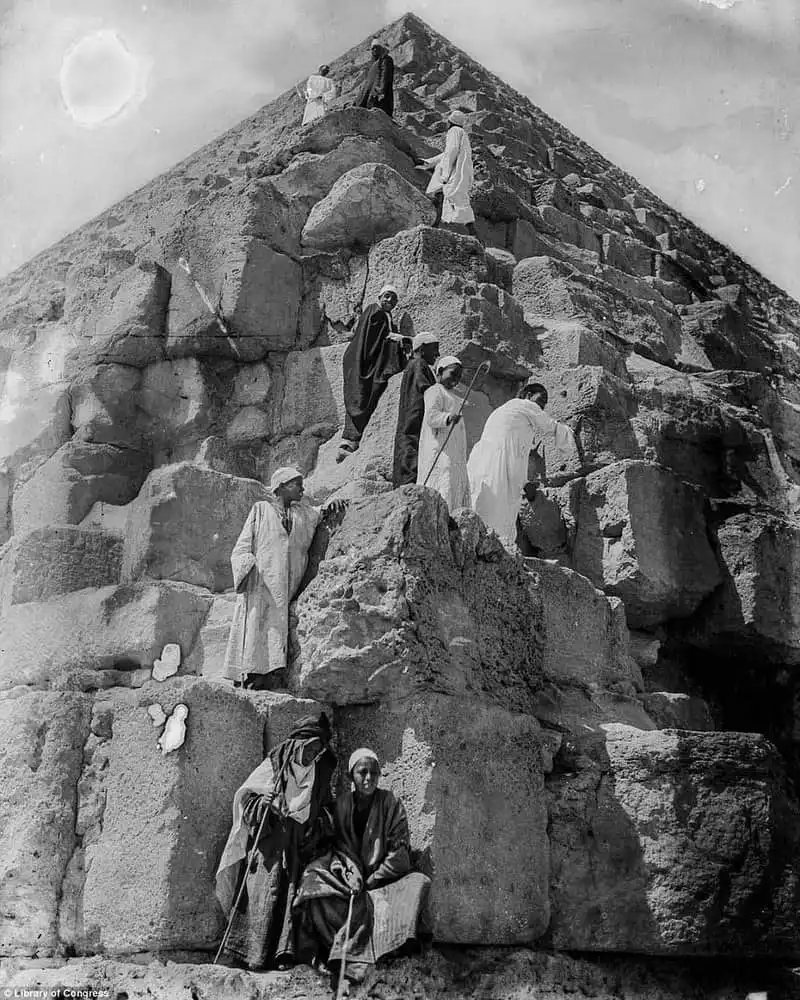 Wanderlust_tips_He-lo-bat-ngo-thu-vi-du-lich-kieu-xua-16