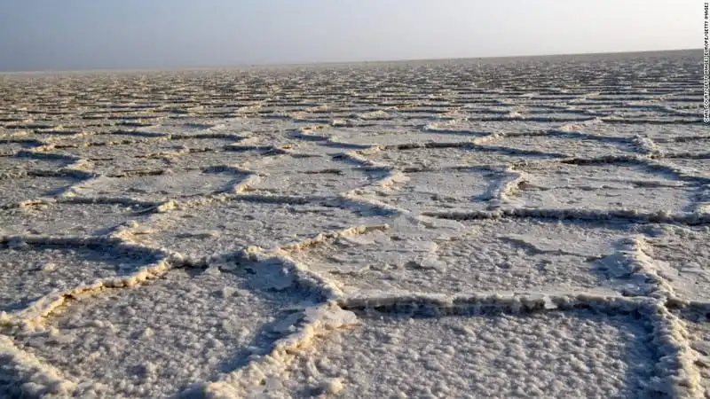 Wanderlust_tips_di-tim-vang-trang-o-noi-khac-nghiet-nhat-the-gioi-7