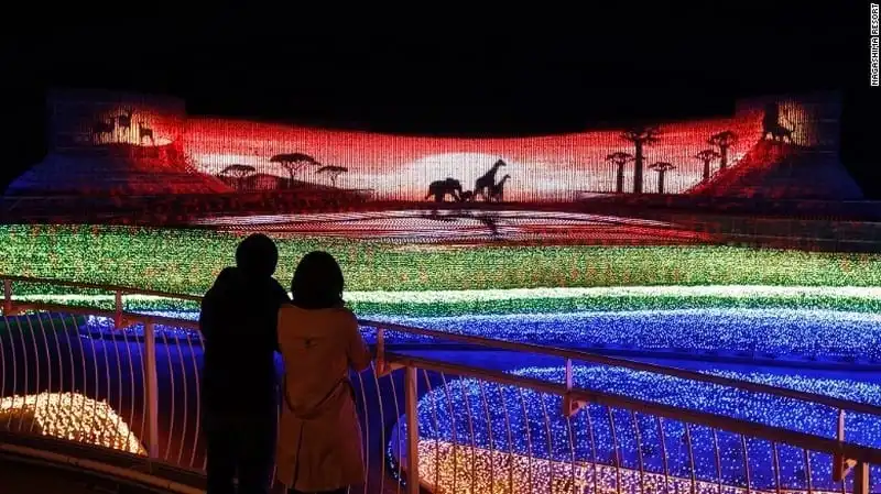 wanderlust-tips-8-trieu-bong-den-led-ruc-ro-trong-le-hoi-anh-sang-o-nhat-2