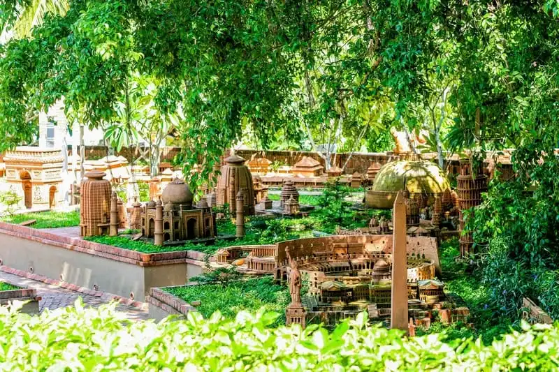 Ấn tượng công viên đất nung lớn nhất Việt Nam 6 wanderlust-tips-an-tuong-cong-vien-dat-nung-lon-nhat-viet-nam-6