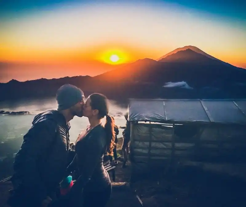 wanderlust-tips-cap-doi-bo-viec-de-cung-toi-nhung-noi-lang-man-nhat-the-gioi-22