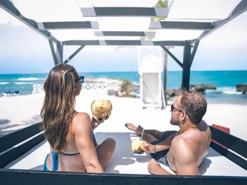 wanderlust-tips-cap-doi-bo-viec-de-cung-toi-nhung-noi-lang-man-nhat-the-gioi-6