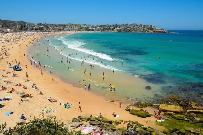 wanderlust-tips-goi-y-cac-diem-du-lich-tuyet-nhat-cho-moi-thang-11