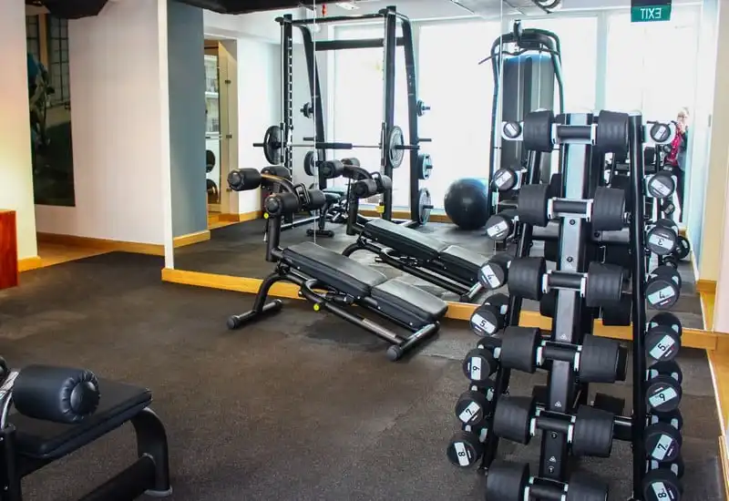 wanderlust-tips-khach-san-movenpick-ha-noi-nang-cap-he-thong-may-tap-the-he-moi-18