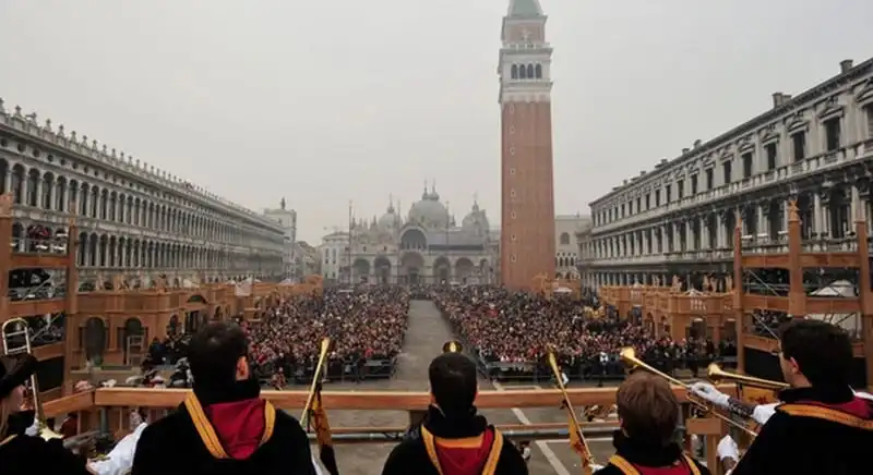 Tưng bừng lễ hội Carnival Venice 2017 5 wanderlust-tips-le-hoi-carnival-o-venice-2017-2-1