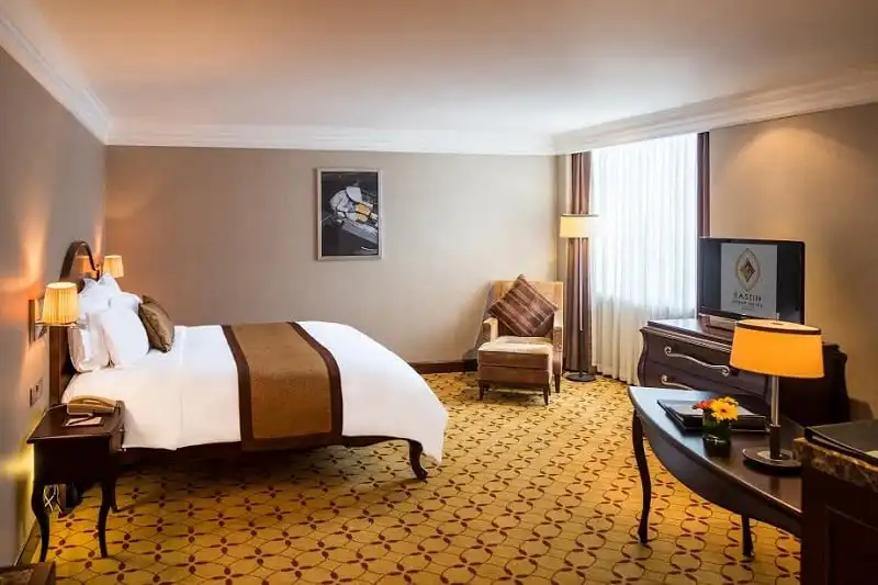 wanderlust_tips_Eastin-Grand-Saigon-Doi-moi-nang-tam-trai-nghiem-2