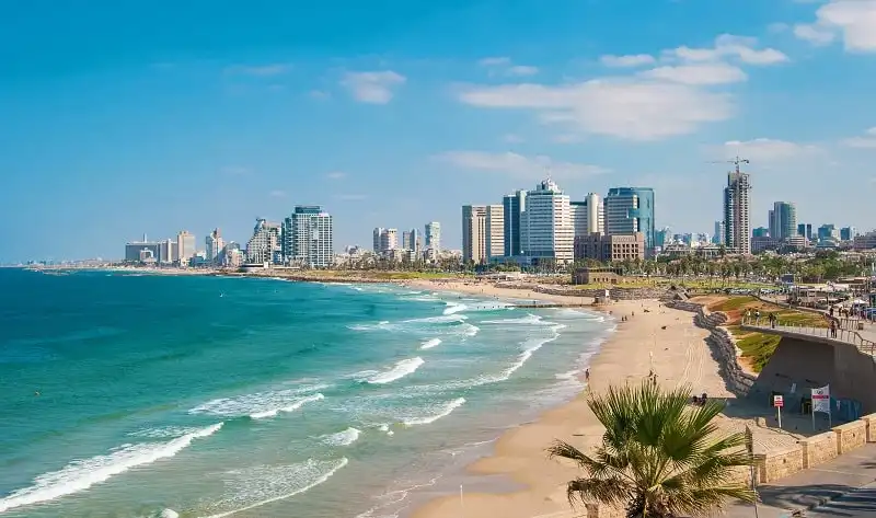 Ryanair tung 15 đường bay mới tới Israel trong năm 2017 6 Views of the waterfront and beaches of Tel Aviv