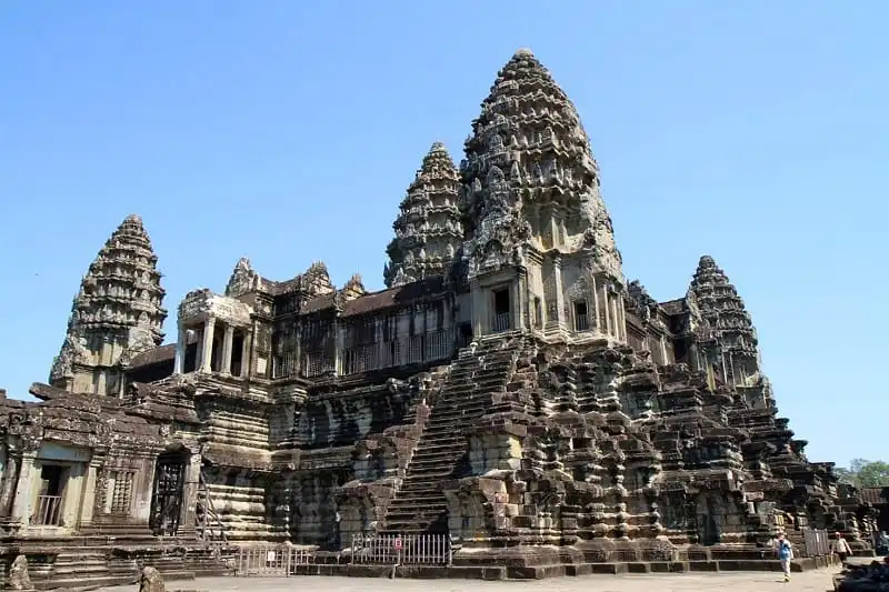 wanderlust_tips_tang-phi-tham-quan-Angkor-Wat-2