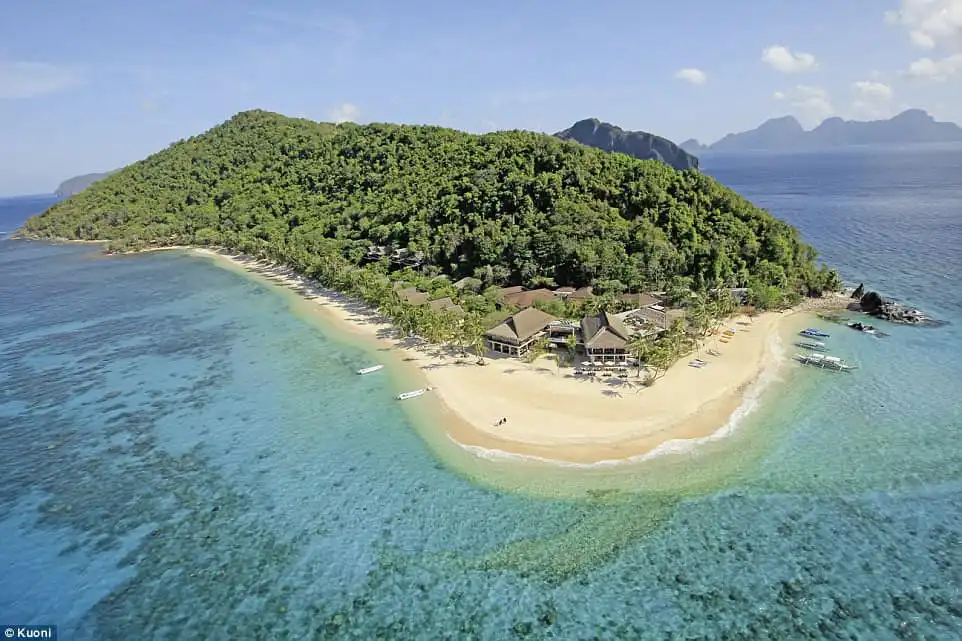 Top 10 bãi biển hẻo lánh đẹp nhất thế giới 6 2