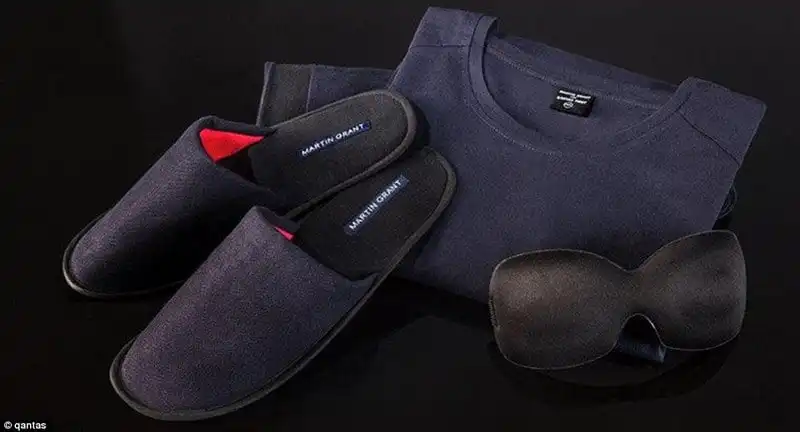 Wanderlust_tips_Bo-kit-hang-khong-sang-chanh-tren-khoang-hang-nhat-va-hang-thuong-gia-13