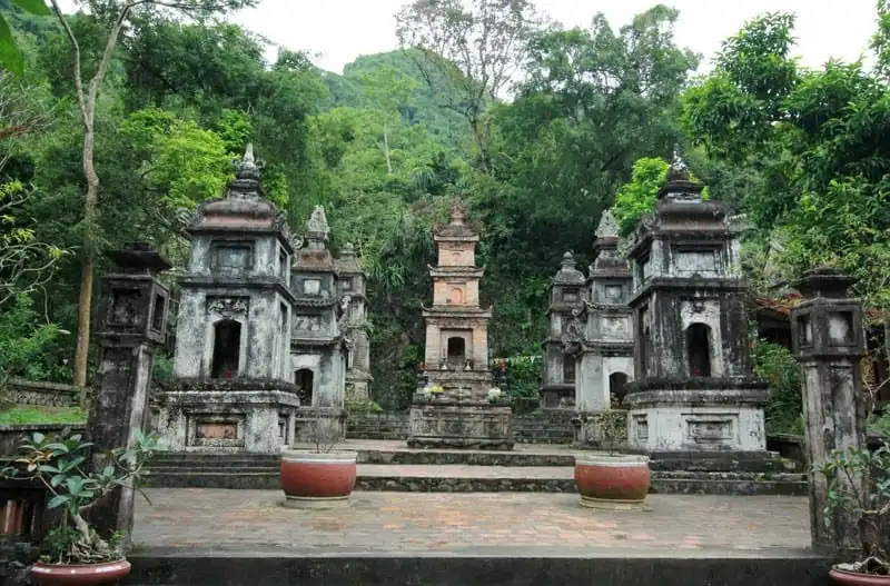 wanderlust-tips-biet-chien-nam-thien-giua-nui-rung-huong-son-14