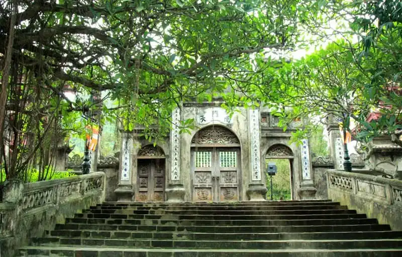 wanderlust-tips-biet-chien-nam-thien-giua-nui-rung-huong-son-6