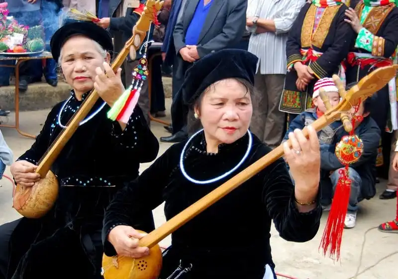 wanderlust-tips-de-xuat-thuc-hanh-hat-then-la-di-san-van-hoa-nhan-loai-1