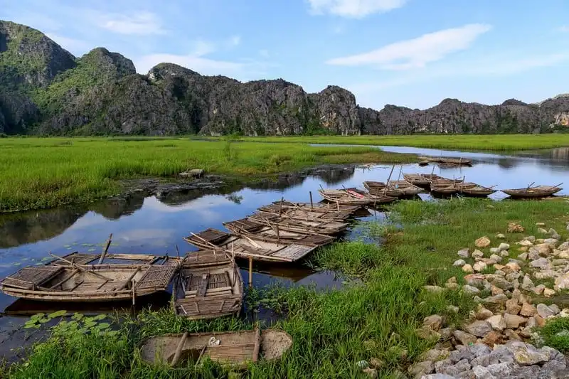 Lạc bước vào bối cảnh "Kong: Skull Island" khi tới Vân Long, Ninh Bình 6 wanderlust-tips-lac-buoc-vao-boi-canh-phim-bom-tan-khi-toi-van-long-ninh-binh-2