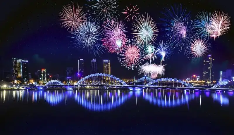 Thông tin giá vé Lễ hội pháo hoa Đà Nẵng 2017 6 wanderlust-tips-thong-tin-gia-ve-le-hoi-phao-hoa-da-nang-2017-2