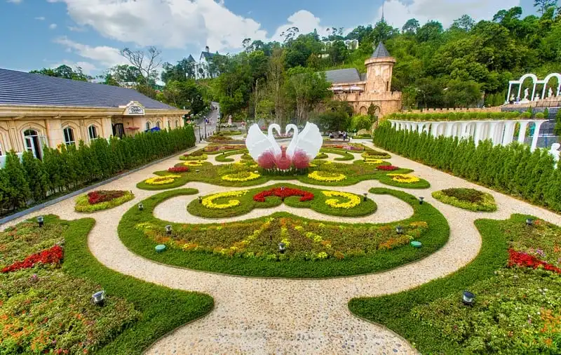 wanderlust-tips-uu-dai-hap-dan-khi-nghi-tai-lang-phap-tren-dinh-ba-na-hills-3