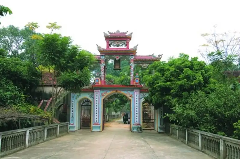 Vẻ đẹp kỳ thú của động Hồ Công xứ Thanh 6 wanderlust-tips-ve-dep-ky-thu-cua-dong-ho-cong-xu-thanh-8