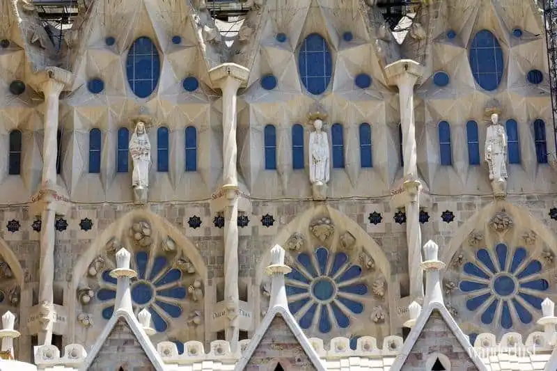 Antoni Gaudi – Người xây biểu tượng của Barcelona 12 07Wanderlust-tips-Antoni-Gaudi-Nguoi-xay-bieu-tuong-cua-Barcelona-7