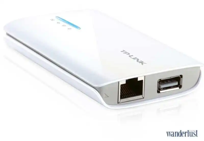 1Wanderlust-tips-8-thiet-bi-cong-nghe-du-lich-1