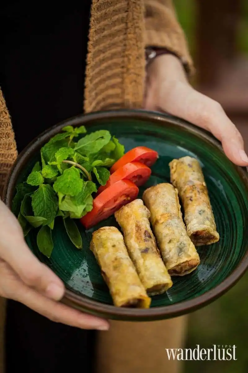 4Wanderlust-tips-Bua-com-gia-dinh-thap-lua-yeu-thuong-4