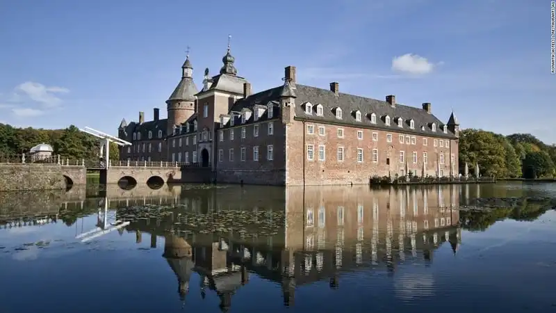 wanderlust-tip-15-lau-dau-nguy-nga-va-trang-le-nhat-hanh-tinh-11