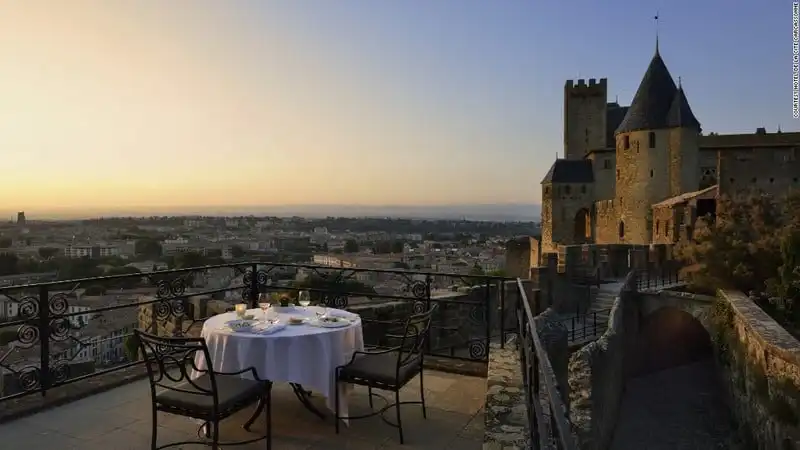 wanderlust-tip-15-lau-dau-nguy-nga-va-trang-le-nhat-hanh-tinh-2