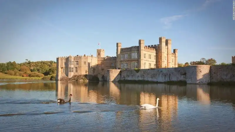 wanderlust-tip-15-lau-dau-nguy-nga-va-trang-le-nhat-hanh-tinh-4