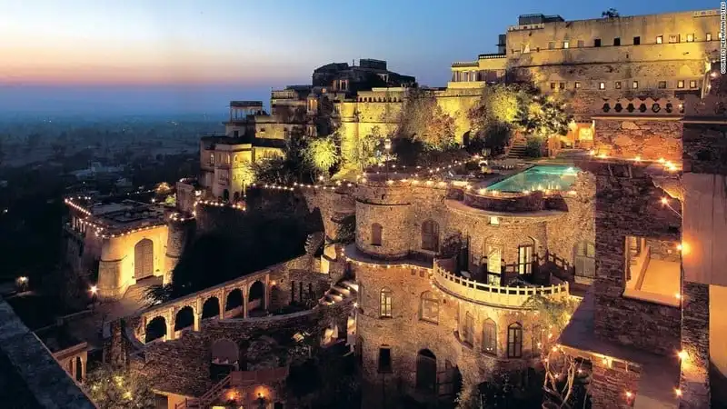 wanderlust-tip-15-lau-dau-nguy-nga-va-trang-le-nhat-hanh-tinh-5