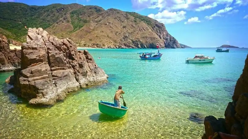 7 địa điểm nhất định phải tới khi đi du lịch Bình Định 15 wanderlust-tip-7-diem-den-tuyet-voi-ban-nhat-thiet-phai-ghe-qua-khi-du-lich-binh-dinh-11